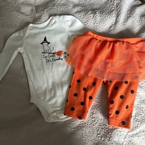 Carters 0-3 month Halloween outfit